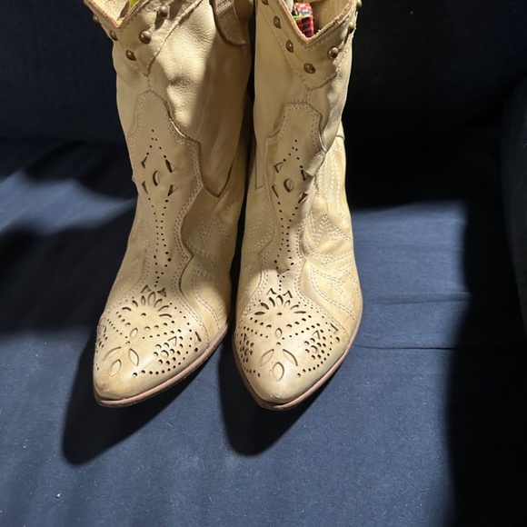 Cowboy Boots, Italian Made Leather Yellow Ankle Booties  Size 41 - Picture 5 of 13